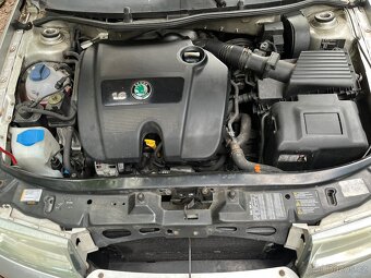 Škoda Octavia combi 1,6MPI 75KW - 9
