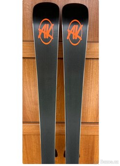 Prodám lyžařský komplet AK SKI Orange originál - 179cm - 9