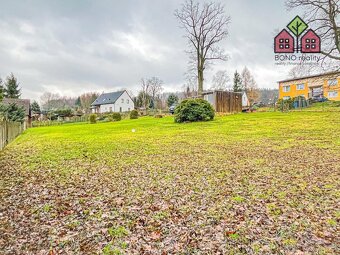 Stavební pozemek o výměře 1380 m2, IS u pozemku, klidná a př - 9