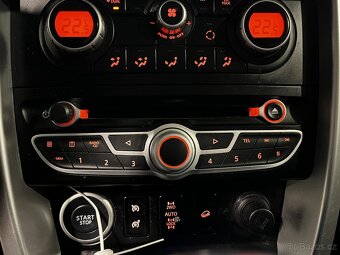 Renault Koleos 2.0dCi ,  110 kW nafta, 2010 - 9