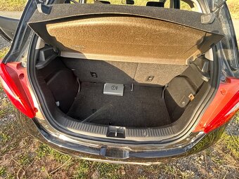 Mazda 2 1.3i - 9