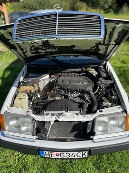 Mercedes-Benz C124 230 CE - 9