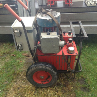 NÁSTĚNOVÁ PILA hydraulická Dr.Schulze (Meisner) tělo pily z - 9
