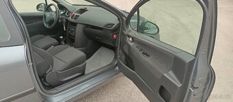 Peugeot 207 - 9
