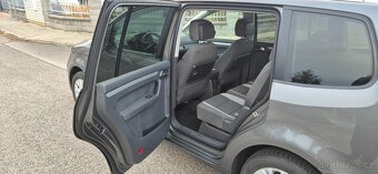 Volkswagen touran LIFE 2.0tdi 103kw DSG - 9