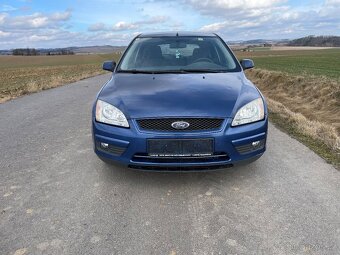 Ford Focus 1.4i - 9