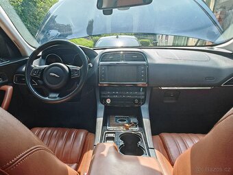 Jaguar F Pace 2.0 TDI 4awd Nový motor 650km - 9