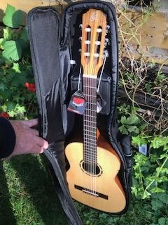 Akustické a el. ak. kytary a ukulele Sigma, LAG, Takamine 12 - 9