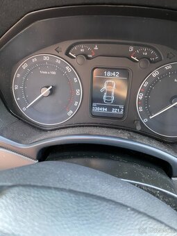 Škoda Octavia II 2.0 TDI 103kW DSG - 9