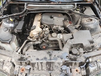BMW 318 CI - 9