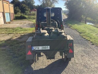 Uaz 469 - 9