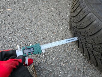 Zimní sada - Falken Eurowinter HS01 185/65 R15 88T TPMS - 9