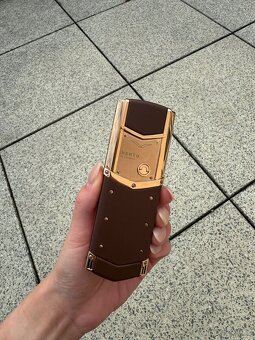 Prodám Vertu Signature - 9