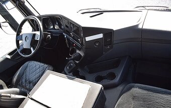 Mercedes-Benz AROCS 2646 6x4 - třístranný sklápěč - 9