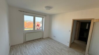 Pronájem bytu 2+kk, centrum Vlašim, Komenského - 9