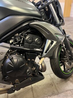 Kawasaki ER-6n - 9