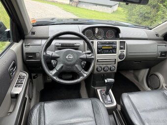 Nissan X-trail,4x4,automat,panorama,tažné - 9
