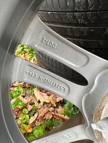 Alu kola Mercedes třídy A W177 R17 letní top stav - 9