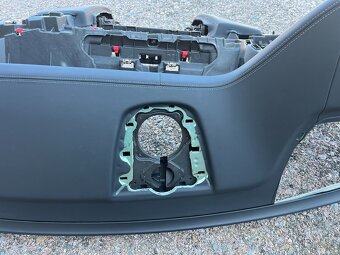 BMW X5/X6 F15/F16 Palubní deska 9276237 - 9