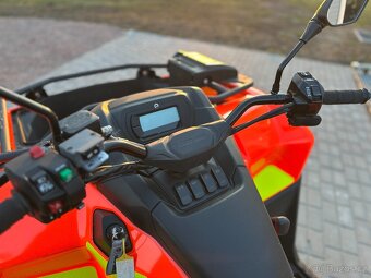 Can-am Outlander Max 700 DPS Int. MY2024 odpočet DPH AKCE - 9
