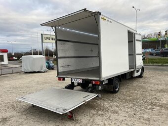 Prodám Renault Master 2.3DCi,120kw. 8 palet. Hydr.čelo:750kg - 9