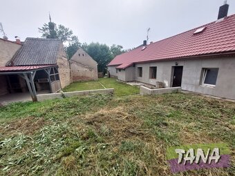 Rodinný dům se zahradou v obci Siřejovice v blízkosti města - 9