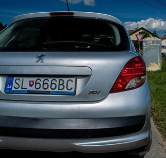 Peugeot 207 Legend - 9