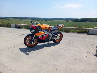 Honda CBR 1000RR REPSOL - 9