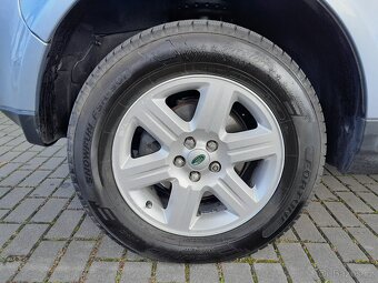 Land Rover Freelander 2,2 TD4 4x4 automat - 9