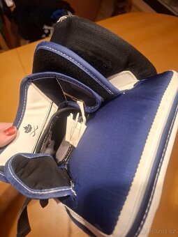 Lapacka a vyrazecka Axis 2,9 INT - 9