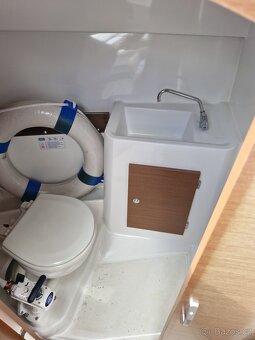 MERRY FISHER 755 - 9