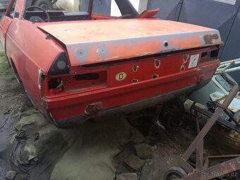 Lancia Beta Spyder/kupe nahradni dily - 9