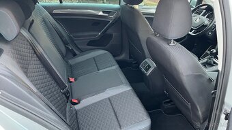 VOLKSWAGEN GOLF 1.6 TDI,RV.2019,85KW. EL.SERVISNÍ KNIHA. - 9