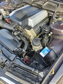 BMW 730i - 9