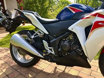 Honda CBR 250R - 9
