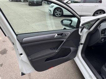 Volkswagen Golf 1,0 TSI 85 Kw Rabbit - 9