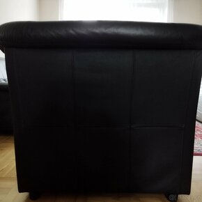 Černý kožený gauč s křesly černá barva - 9