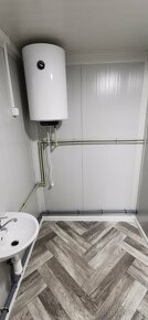 Obytný/kancelářský kontejner o rozměru 4 x 12 m - 9