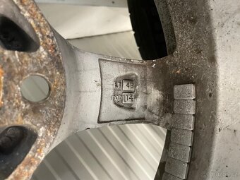Alu kola Dezent 5x114,3 195/65/15 letní 7mm - 9
