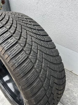 Originál Škoda 215/55 R17 - 9