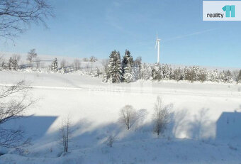 Prodej pozemku, inženýrské sítě na hranici, 2335 m2, kousek - 9