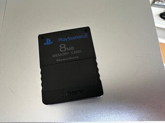PS2 Slim Silver komplet + hry - 9