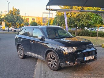 Mitsubishi Outlander - 9
