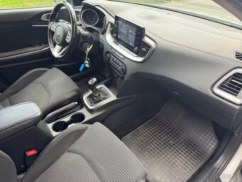 CEED 1.0T-Gdi 88kW FRESH KAMERA KOUPENO V ČR ODPOČET DPH - 9