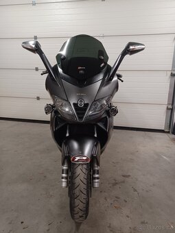 Gilera Nexus 500 - 9