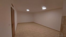 Komerční prostory, kanceláře - 9