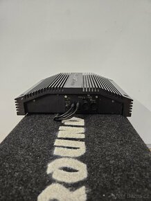 Subwofer GROUND ZERO RADIOACTIVE+zesilovač BLAUPUNKT - 9
