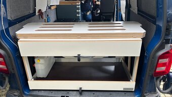 Obytná Vestavba do dodávky CZ Camper Box XL - 9