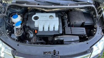 Volkswagen Touran 1.9TDi 66kw 2009 - 9