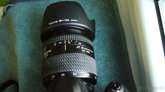 NIKON-D100,s Gripem MB-D100. - 9